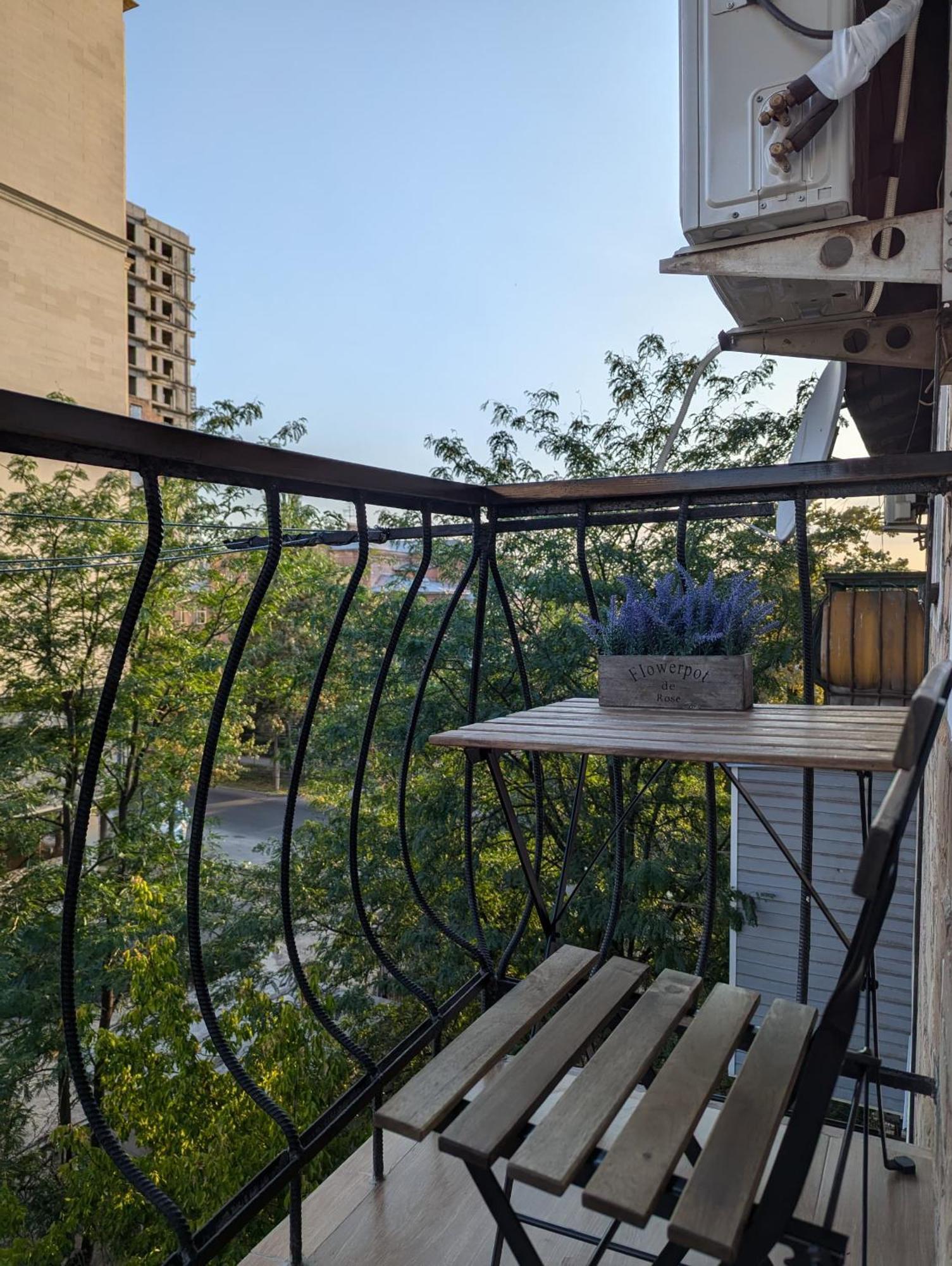 Moonflower Residence 4645 Bishkek Luaran gambar